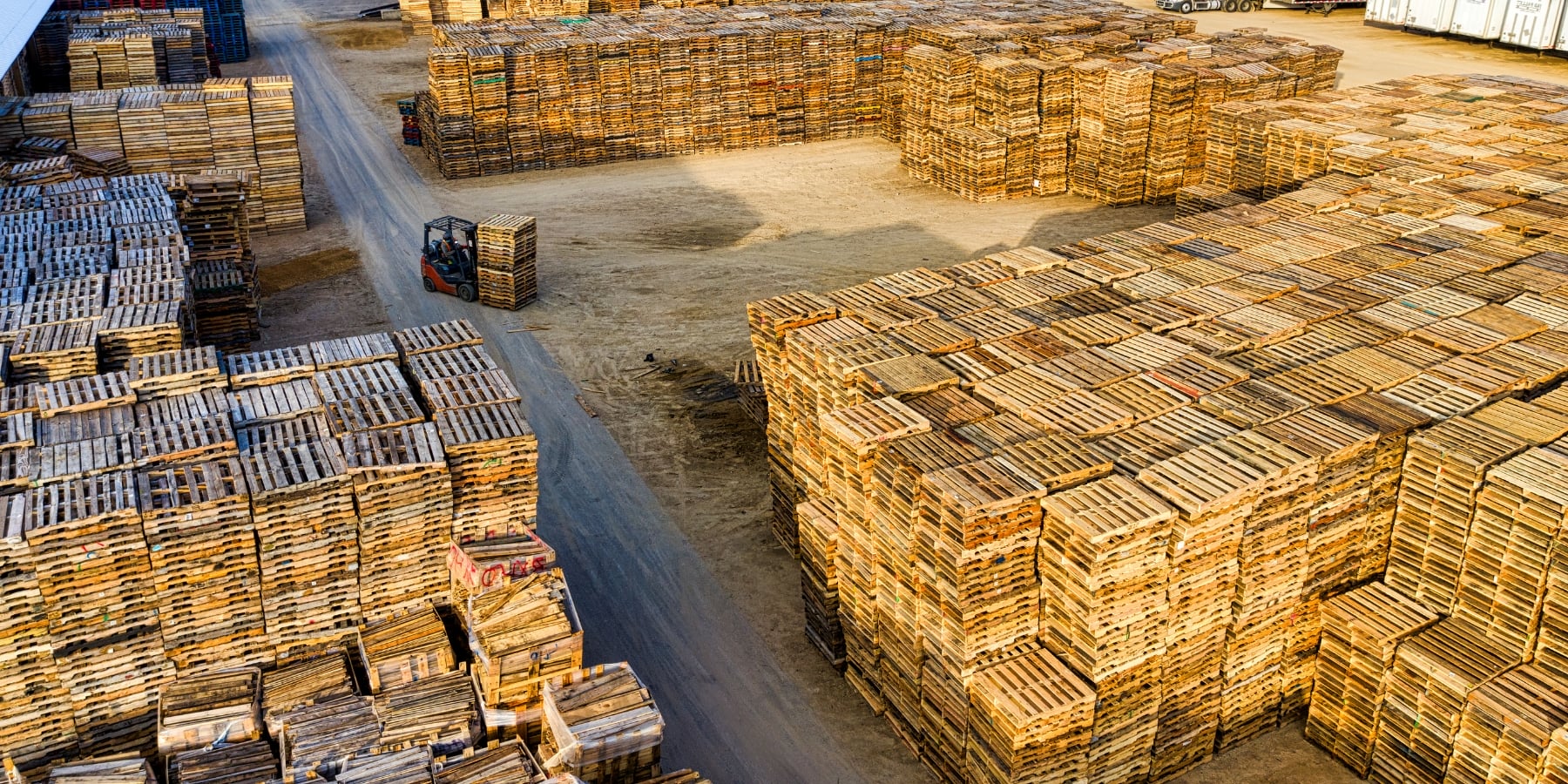 Kapaklı Palet Kapaklı EPAL Palet arka plan görseli